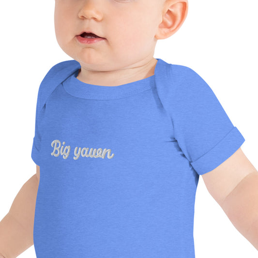 "Big yawn" embroidered baby short-sleeve